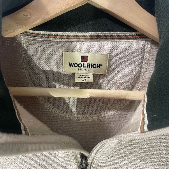 Woolrich 1/4 zip pullover  - Picture 4 of 7